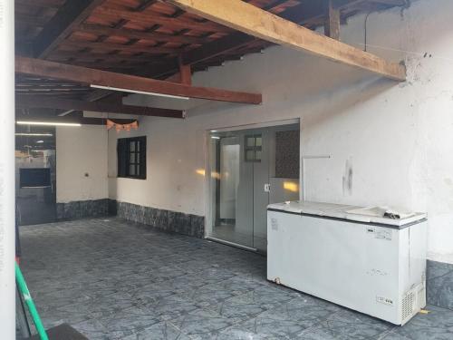 Photo de la galerie de l'établissement mongaguá house 1 km, à Mongaguá