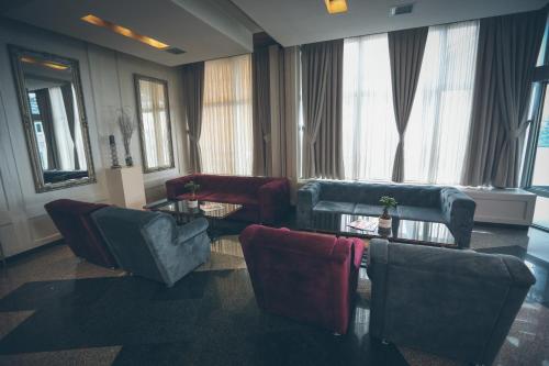 Hotel Zovko Zagrebにあるシーティングエリア