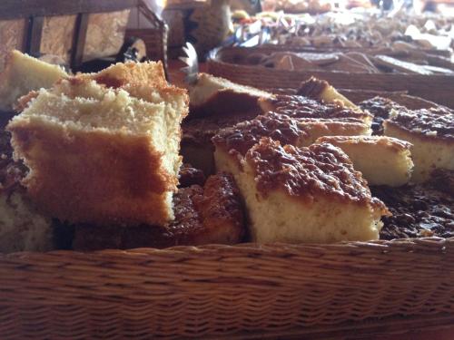 Mad på landstedet eller i nærheden