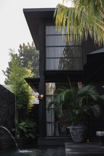 Κήπος έξω από το The Bohemian Bali, a Member of Design Hotels
