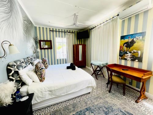 Katil atau katil-katil dalam bilik di KAROO ART HOTEL 4 Star