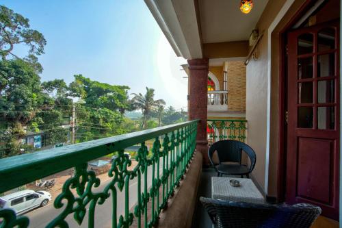 Resort Martins Siesta , A Portuguese Heritage Resort in Calanguteにあるバルコニーまたはテラス