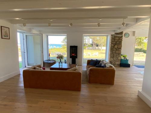 Photo de la galerie de l'établissement Ancienne ferme en pierre devant la mer, à Plouguerneau