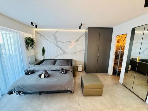 Beautiful Cannes Beachfront Apartment 4 pers photo 14