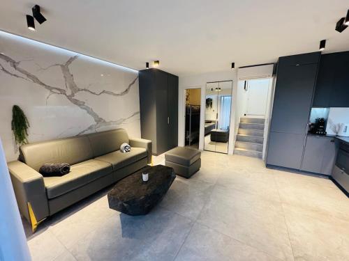 Beautiful Cannes Beachfront Apartment 4 pers photo 3