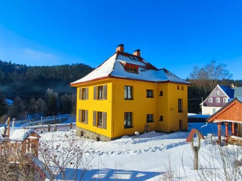 JOSEFAC Family & Friends Villa