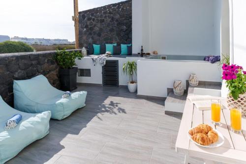 Балкон или терраса в Villa Perla, Luxury villa with private jacuzzi