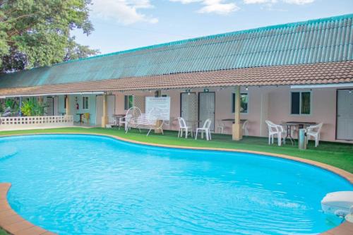 La alberca dentro o cerca de Kongkhamkoon Hotel