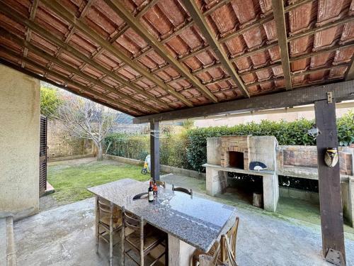 Photo de la galerie de l'établissement Villa traditionnelle avec vue imprenable sur les montagnes, à Sartène