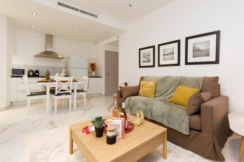 Le Napoléon, 1min Palais des Festivals