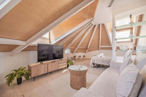 Luxury apartments in Barrio Palacio photo 30