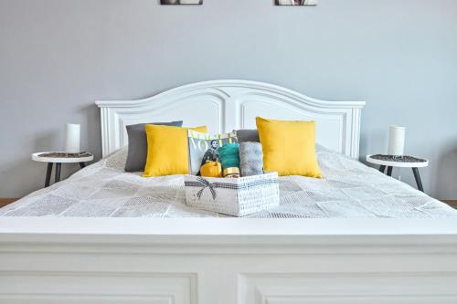 Stylish Apartment in Heart of Žižkov Near Iconic Sites