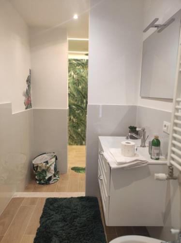 Sweet Rome Holiday Flaminio-The biggest shower