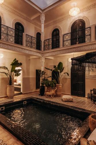 Piscina en o cerca de Maison Dar Saada