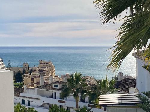 Seaview Torrequebrada Pueblo