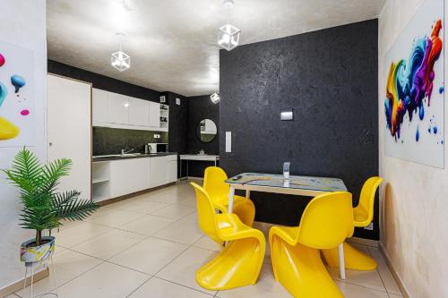 Η κουζίνα ή μικρή κουζίνα στο Baltic Cliff Apartamenty