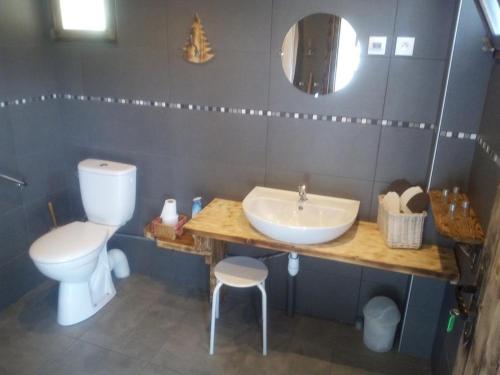 Koupelna v ubytování Cabane en bois POD 2