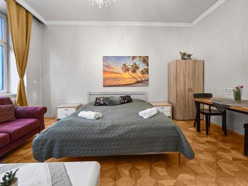 4Rooms center