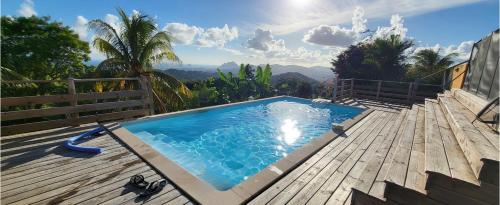 Πισίνα στο ή κοντά στο Villa COSAROE 6-14 pers Piscine et superbe vue mer PANORAMIQUE