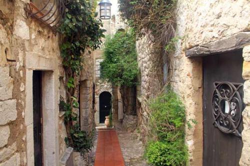 Фотография из галереи La Suite du Village d'Eze в Эзе