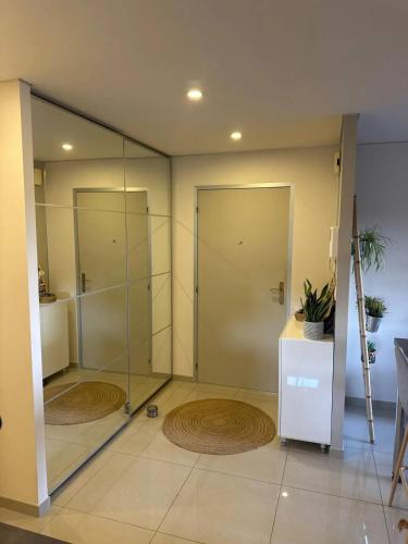 Ένα μπάνιο στο Appartement moderne à Metz 76 m², climatisé