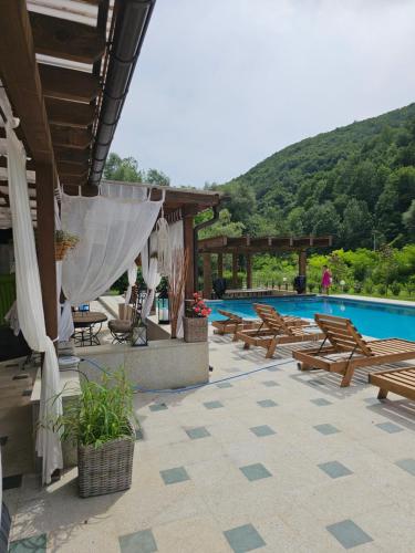 Bazén v ubytování Intimo Spa Grza nebo v jeho okolí