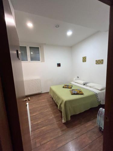 Ένα ή περισσότερα κρεβάτια σε δωμάτιο στο Kibanda Lodge