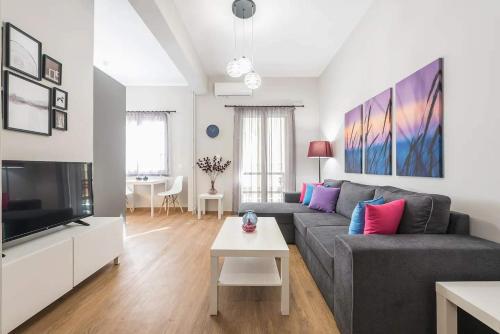 Bright & Modern 1BD Apartment in Neos Kosmos