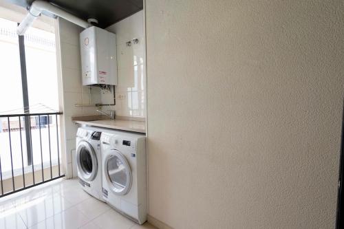 Apartment for 6, spacious and bright in Bonanova