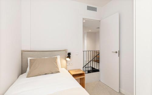 Penthouse with Terrace near Gran Via and Camp Nou