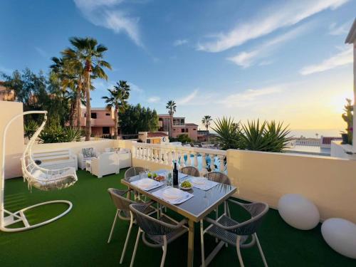 Ocean View Apartment - Heated Pool - Sunset Terrace