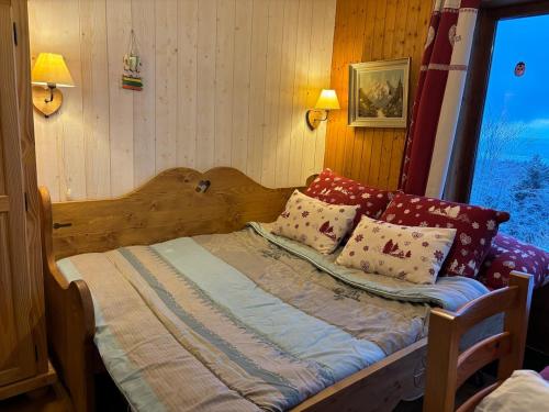 Postel nebo postele na pokoji v ubytování Le Panoramique I Vue lac - Montagne - Cosy