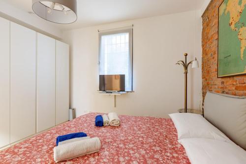 Katil atau katil-katil dalam bilik di Via Fratelli Morelli - private parking-15 MIN from the centre