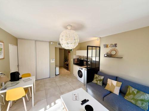 A011-Superbe Studio avec Terrasse Sauna Jacuzzi