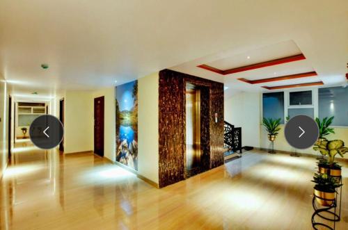 Φωτογραφία από το άλμπουμ του Ahom Comfort, "A Unit of OBEROI REALTORS AND HOSPITALITY SERVICES", Bangalore στη Μπανγκαλόρ