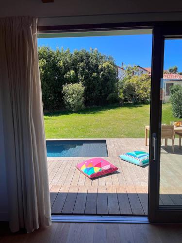Πισίνα στο ή κοντά στο Contemporary Villa with Pool