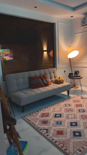 Χώρος καθιστικού στο مسكن شيهانة