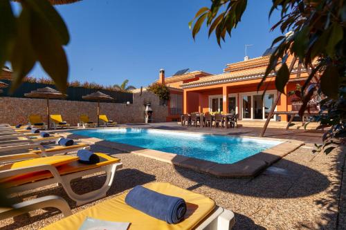 Villa Florida - Piscina aquecível, BBQ e sala de jogos - Albufeira