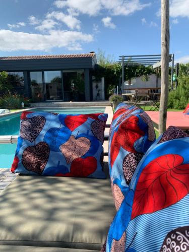 Villa et dépendance piscine privée