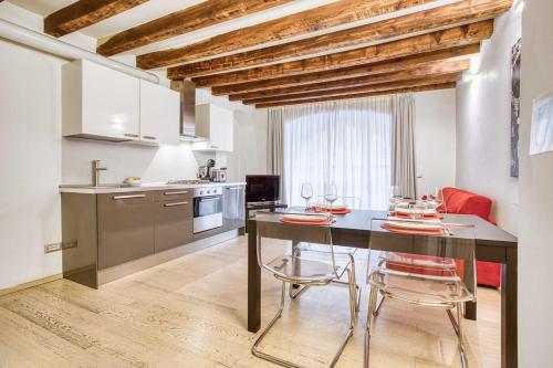 DUOMO 10 min - Lovely apartment in the center