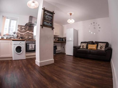 Kuchyň nebo kuchyňský kout v ubytování SAV Stays Apartments Rutland Leicester