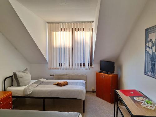 Μια τηλεόραση ή/και κέντρο ψυχαγωγίας στο Zimmer E