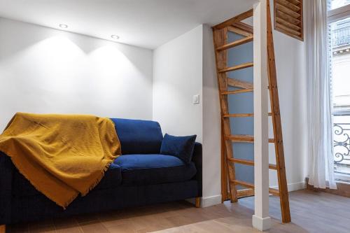 Champs Élysées - av de Friedland