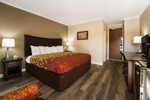 Gallery image of Econolodge in Perry