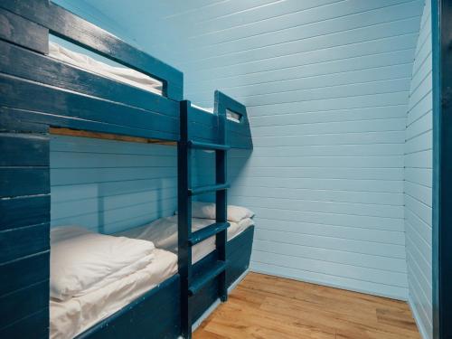 Gallery image of Sunset Retreats The Double Barrell in Ombersley