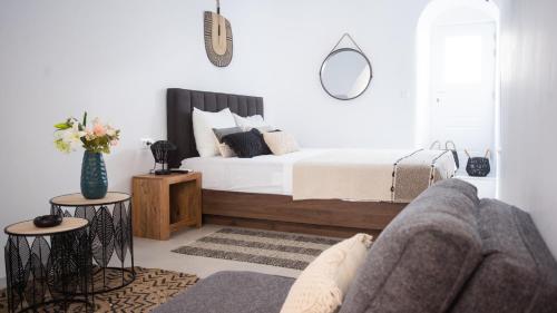 Oculus Mykonos Venice Suites by Live&Travel