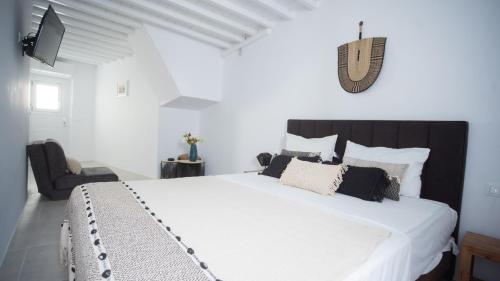 Oculus Mykonos Venice Suites by Live&Travel