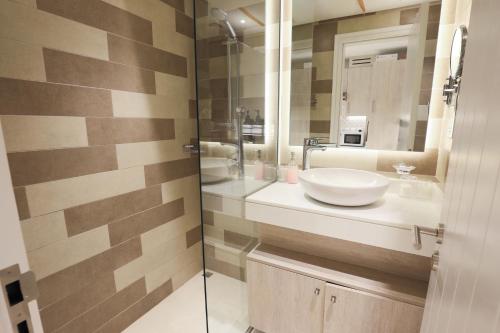 Ванная комната в Fantastic Studio Apartment at Palm Jumeirah