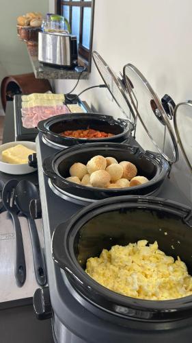 Makanan di atau berdekatan hotel