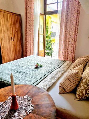 Eliza Old Town Apartment